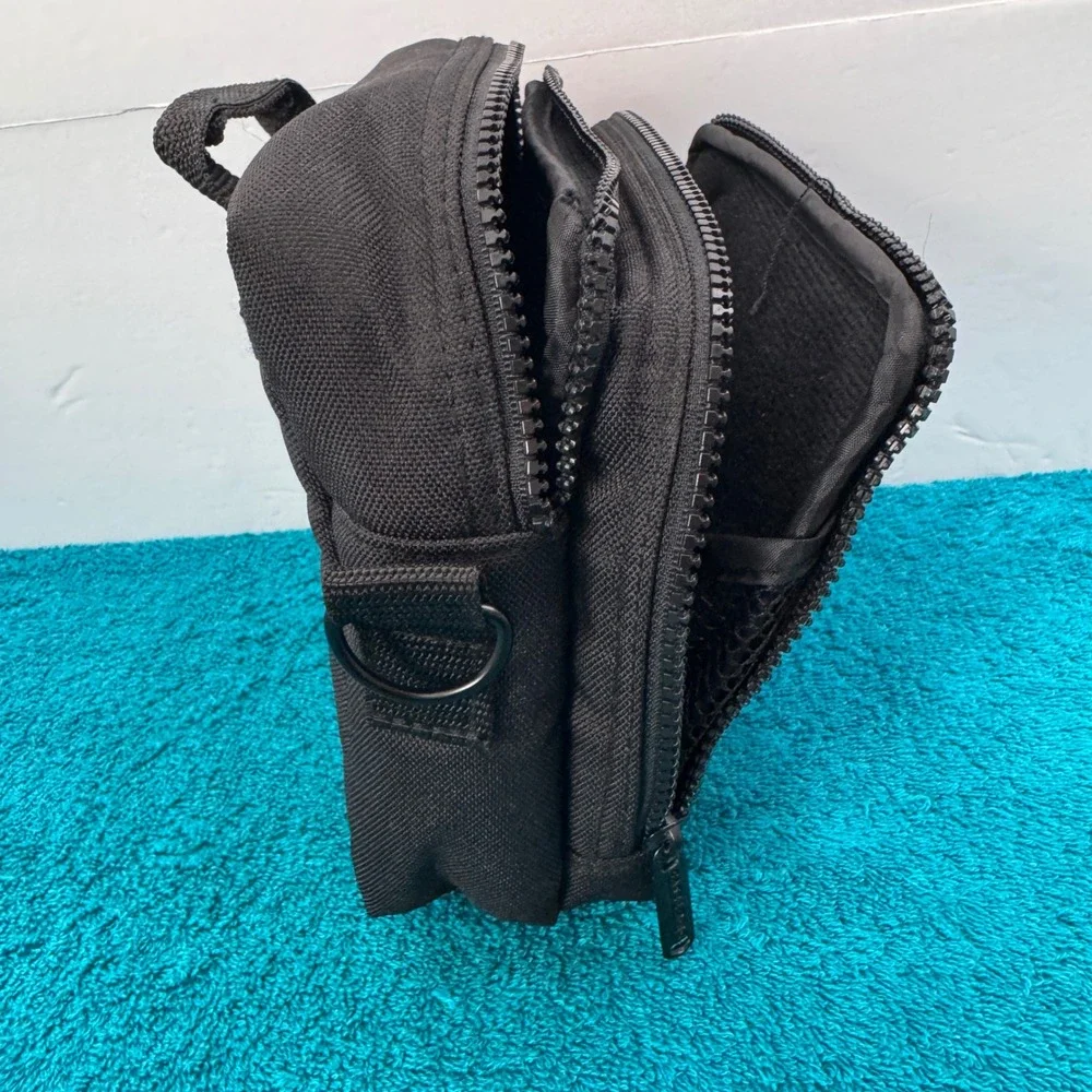 Case Logic Compact Utility Bag Black Nylon Travel Camera Case with Strap